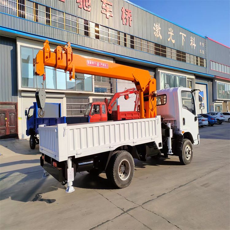 浑江区三轮随车吊定制 农用改装机自备吊中瑞长期出售